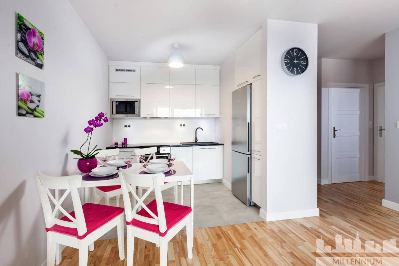 Millennium La Tour Apartman Varsó Kültér fotó